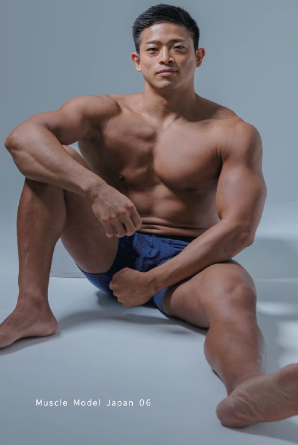 Mua イケメン筋肉マッチョ写真集「Muscle Model Japan」06: 元アメフト